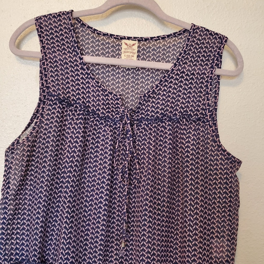 Faded Glory Womens Navy Blue White Geometric Tiered Sleeveless Tunic Blouse Sz L - Picture 2 of 12
